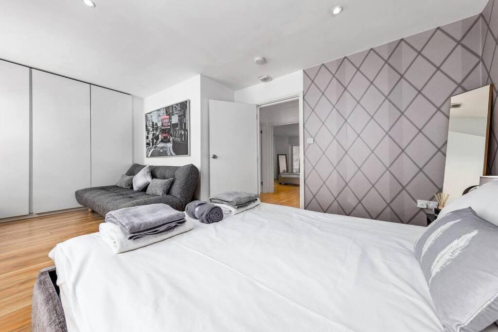3 Bedroom Apartment In Haymarket Central London Sleep 10 Hy2 Exterior foto